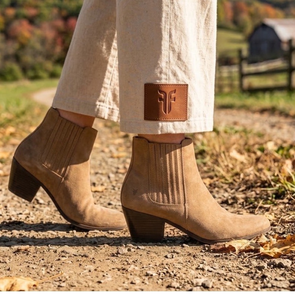 Frye Womens Tan Leather Pointed Toe Western Ankle Boots Stacked Heel Size 9